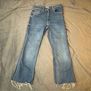 Zara Denim Blue Jeans

#1202